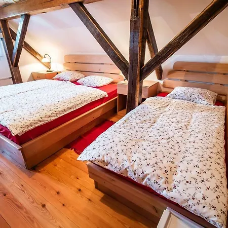 Sleme House *